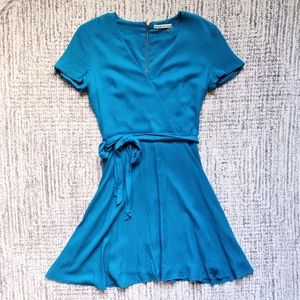 *Alice + Olivia* Faux wrap v-neck teal mini dress